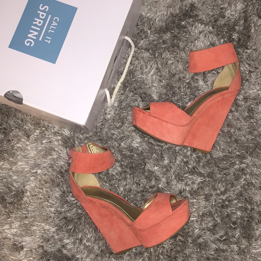 Ankle strap- wedge heel